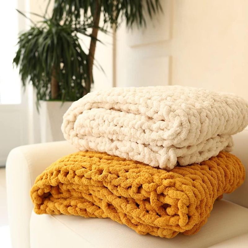 手編みの厚手の毛布、太い糸のメリノウール、ボリュームのあるニ - Throw Blanket Chunky Knit のレビューと価格